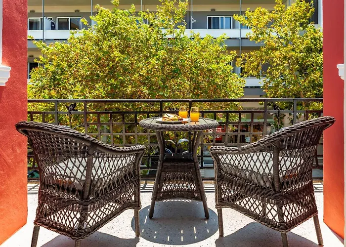 Via Iliotti Rhodos Hotel